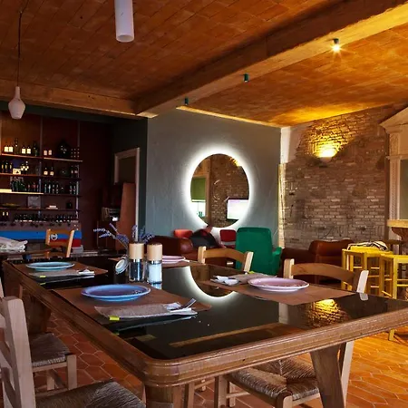 Tuscany Forever Premium * Volterra
