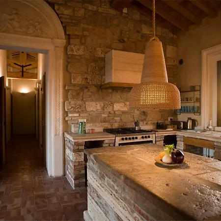 Tuscany Forever Premium Volterra