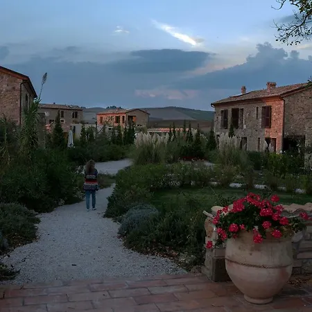 בית נופש Tuscany Forever Premium וולטרה
